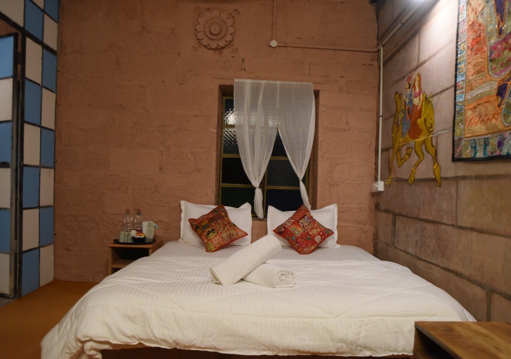 Kashmir Honeymoon Tour Package