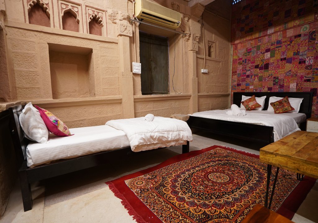 Kashmir Honeymoon Tour Package